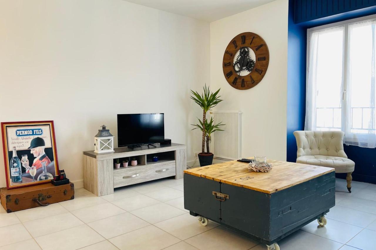 Superb Apartment 10 Min Walk From The Castle Amboise Kültér fotó